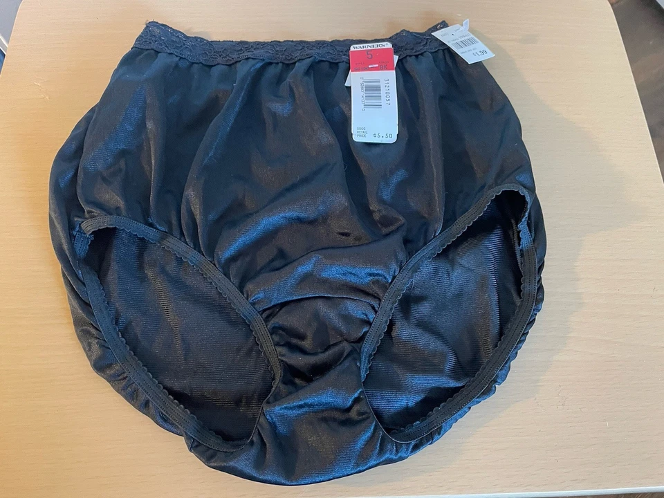 Vintage WARNERS Black Panty Style 55196 Size 5 NWT - Image 1 of 4