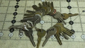 Vintage GM octagon Briggs Stratton B10 Fitchburg H1098db Jeep star Yale RA2 Lot - Picture 1 of 4