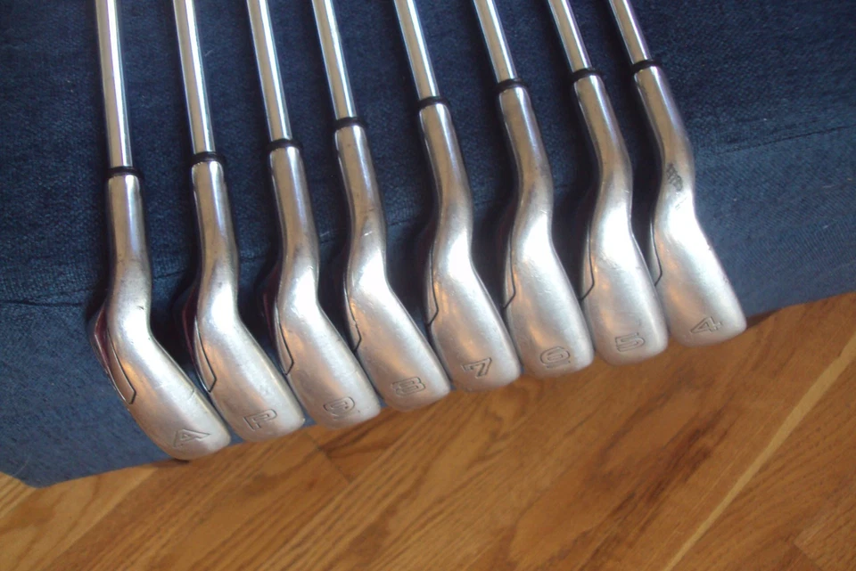 Lefty Callaway Diablo Edge irons 4-PW,AW uniflex steel std length - Image 1 of 4