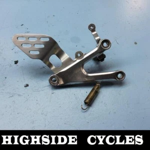 1096 06-09 YAMAHA YZF R6S RIGHT REARSET FOOTREST FOOT PEG REST STEP DRIVER FRONT - Picture 1 of 5
