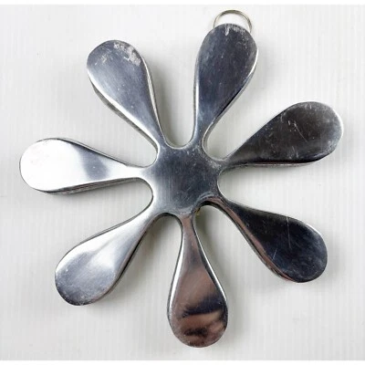 Remache de Metal ASTERISCO Decoración de Pared Colgante Hecho en India Retro Maldición Explerio Foto 1 de 4