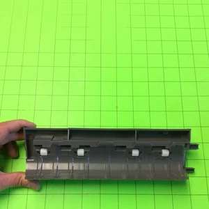 HP Deskjet F4480 Inkjet Printer Paper Roller CB605-90001 - Picture 1 of 3