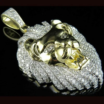 Colgante de león para mujer LabCreated de diamantes de corte redondo de 2 quilates enchapado en oro amarillo de 14 quilates Foto 1 de 4