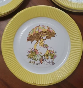 Holly Hobbie Birthday Paper Plates 7" American Greetings Vtg 1975 Cottagecore - Picture 1 of 3