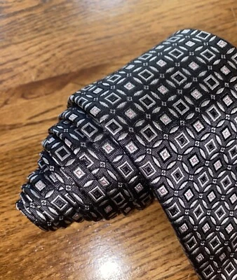 Men’s Hugo Boss Black Geometric Neck Tie 100% Silk Made In Italy - Image 1 of 4