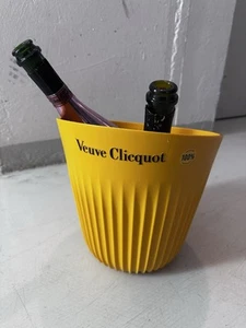 Veuve Clicquot Champagnerkühler aus Kunststoff - Bild 1 von 5