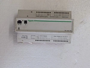 TAC Xenta 302 Programmable Controller - Used - Picture 1 of 4