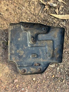 1981 - 1984 Mitsubishi Sigma Scorpion Battery Tray - Bild 1 von 1