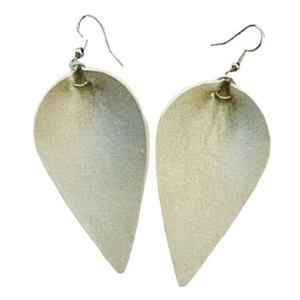 Faux Leather Earrings in Silver Metallic Lightweight New - Picture 1 of 6