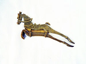 Cuchillo de tabaco en forma de caballo siglo XX dC - Imagen 1 de 6