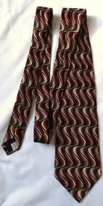 Pierre Cardin 100% Silk TIE Necktie 4" Wide 5' Long - Picture 1 of 4