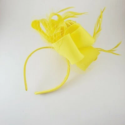 Ladies Fascinator Hat Tea Party Wedding Feather Cocktail Derby Bridgerton Style - Image 1 of 4