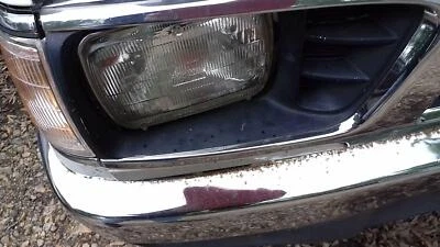 Фара в сборе TOYOTA TACOMA правая 95 96 97 - Изображение 1 из 3