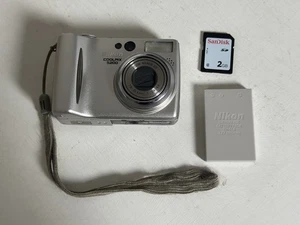 Nikon Digital Camera Coolpix 5200 5.1MP Silver Tested *See Description* - Picture 1 of 7