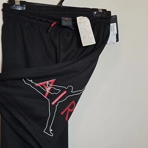 XL Air Jordan Boys Basketball Shorts Black NWT Unisex - Picture 1 of 5