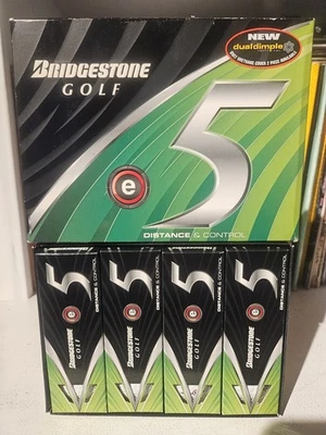 Nueva caja Bridgestone e5 12 pelotas de golf blancas raras descontinuadas Tiger Woods Foto 1 de 4