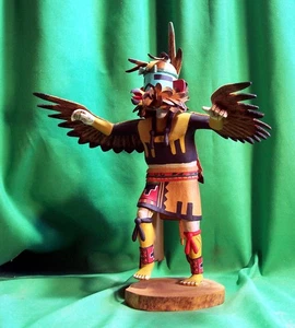 Hopi Kachina Puppe - Kwahu, die Adlertänzerin von Joseph Duwyenie - spektakulär! - Bild 1 von 7