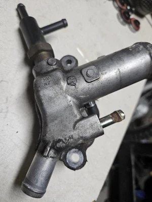 Válvula de asistencia de ralentí Acura RSX Honda CRV salida de agua K20A2 K20Z1 K24A1 PRB K20A Foto 1 de 4