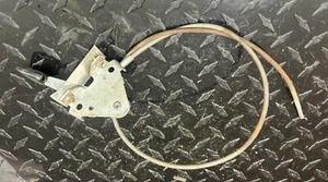 Throttle lever             Ariens 932006 ST524  Snowblower     [82] - Picture 1 of 3