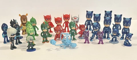 Lot Of PJ Masks Toys Figures-lot of 30 Cover