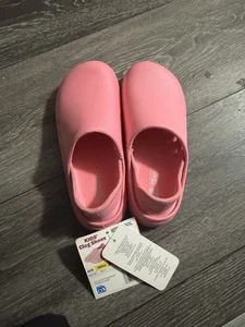 Kids Clog Shies Slippers Sandals In Pink Size Medium 12-13, Girls Ladies - Picture 1 of 6
