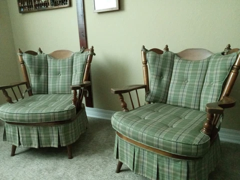 vintage retro pair of maple rocking chairs Cover