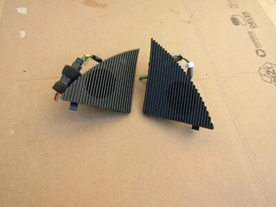 20 Mercedes W202 C180-280 93-00 DASHBOARD SPEAKER COVER TWEETERS L+R BLUE - Imagem 1 de 4