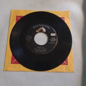 The Ames Brothers – Pussy Cat/No One But You (In My Heart) (45/7"/1958) RCA - Picture 1 of 6
