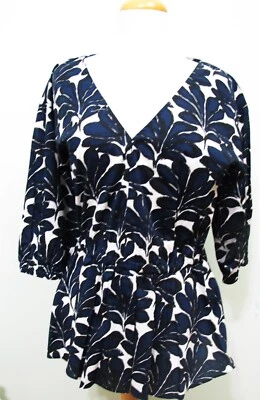 NUEVO CON ETIQUETAS DONNA KARAN SEAIDE Blusa Estampado Floral Cuello en V Dobladillo Peplum Puños Elásticos Talla M Foto 1 de 4