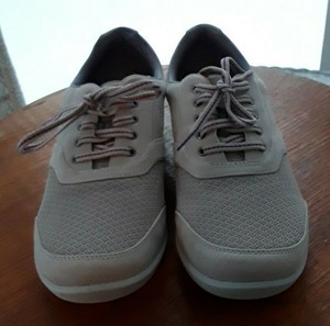clarks tennis shoes womens