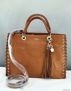 Kostenloser Versand USA schicke Handtasche GUESS Umhängetasche Beuteltasche Flynn Damen cognag erstklassige Tasche - Bild 1 von 1