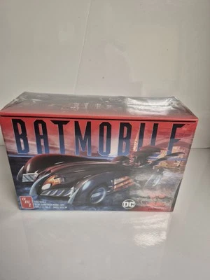 NEW Sealed AMT BATMAN & Robin BATMOBILE 1:25 Scale Plastic MODEL car KIT T S24  - Image 1 of 4