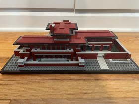 LEGO Architecture: Robie House (21010) Complete With Box And Instructions