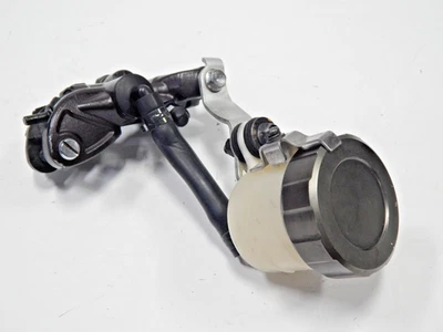 04-24  HONDA CBR 600RR 1000RR CBR600RR CBR100RR front brake master cylinder - Image 1 of 4