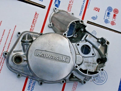 1974-79 川崎 KD125 KE125 KS1 原始设备制造商发动机盖右手 VIN#K1E-074783(见下文) — 第 1/4 张图片