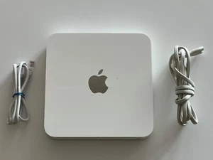Apple AirPort Time Capsule 3rd Generation 2TB A1355 - Photo 1/5