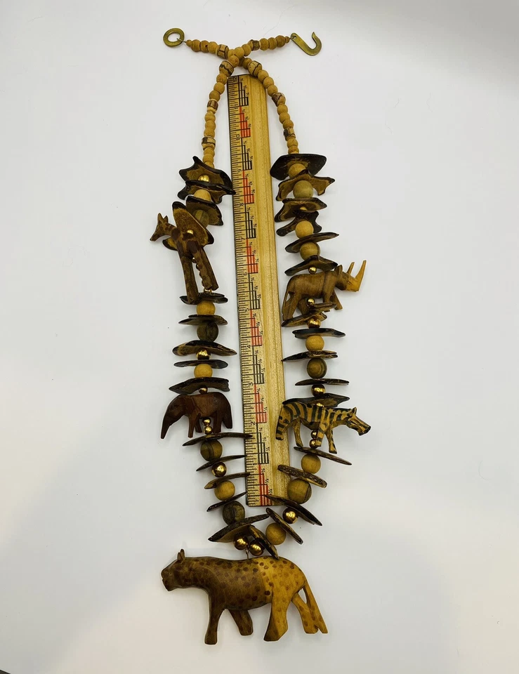 非洲木材手工雕刻动物野生动物园项链长颈鹿斑马犀牛悬挂 16 英寸 — 第 1/4 张图片