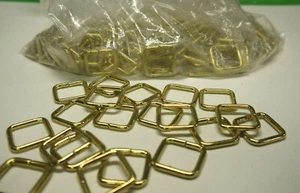 Wholesale gold Square rings.for 37 pieces. 3/4" - Picture 1 of 2