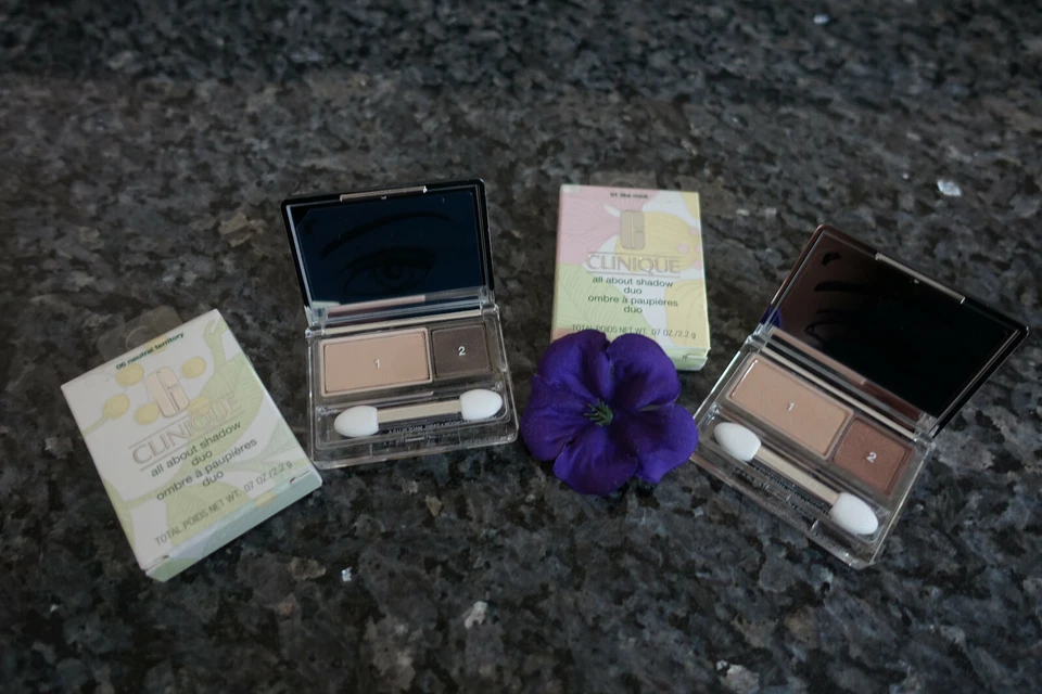 Clinique all about shadow duo .07oz select your shade - Image 1 of 2