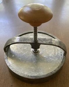 Androck Vintage Aluminium 1/4 Pfund Hamburger/Wurstpresse Federwirkung Kolben - Bild 1 von 6