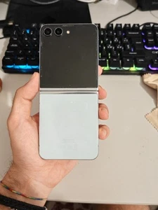 Samsung Galaxy Flip 5 128 GB - Come nuovoi - Foto 1 di 5