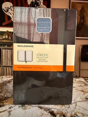 Молескин классический расширенный ноутбук жесткий чехол большой линейчатый синий 400 страниц - Изображение 1 из 4