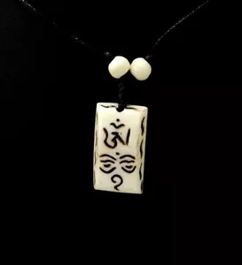 Collar Colgante Ojos De Buda Aum Om Budismo S8q - Imagen 1 de 1
