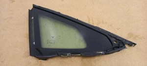 Tesla Model S 2015 Rear side window glass 43R008010 - Picture 1 of 3