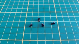 Schrauben x4 KM 2,3x5mm Teil Nr.26 Stück Porsche 911 Carrera RS 2.7 1/8 Altaya B37 - Bild 1 von 1