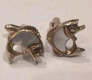 Trout Bass Fish MOP Cufflinks Gold Tone White Fishing Fisherman Vintage - Picture 1 of 4