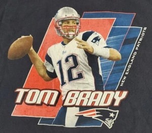 NFL Team Apparel Tom Brady Shirt Mens 2XL XXL New England Patriots Tee Adult A63 - Picture 1 of 9