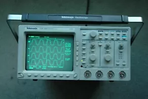 Tektronix TDS460 TDS 460 350Mhz Digital Oscilloscope GPIB VGA, RS232, Power Cord - Picture 1 of 12