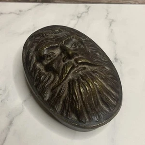 Scatola portagioie pesante vintage in ottone massiccio bronzato viso con coperchio eclettica usata in ottime condizioni - Foto 1 di 12