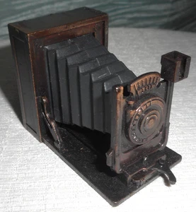 Box Camera w Billow Die Cast Metal Pencil Sharpener Bronze Miniature Hong Kong - Picture 1 of 11
